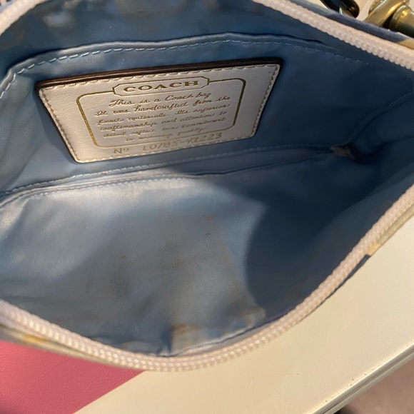 Blue and white Coach wristlet - Picture 3 of 5